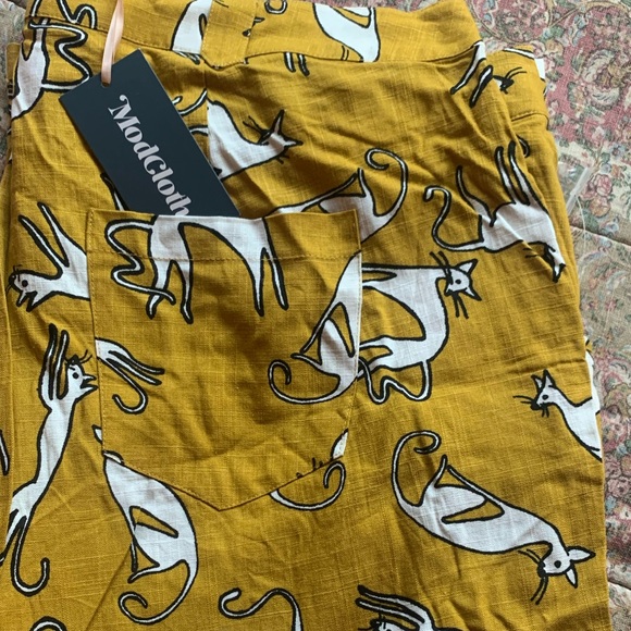 Modcloth Cat Print Capris - Picture 7 of 9